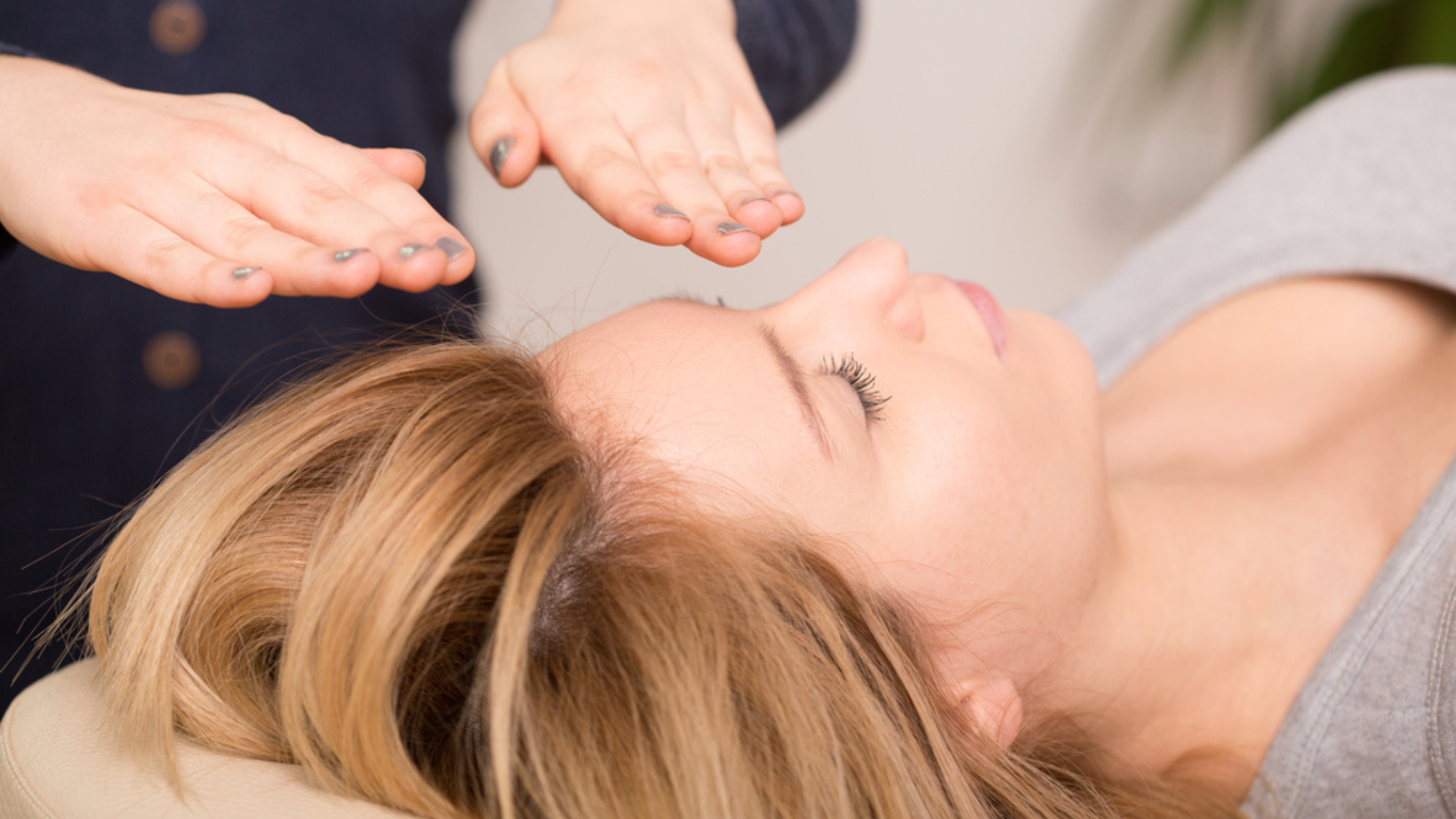 5 Best Practices for Energy Healers Working with Clients Facing Mental Health Challenges